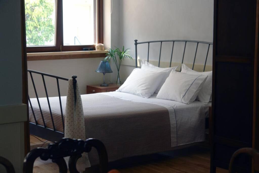 Unique - Spacious Studio With Rooftop / Thissio Athen Eksteriør billede